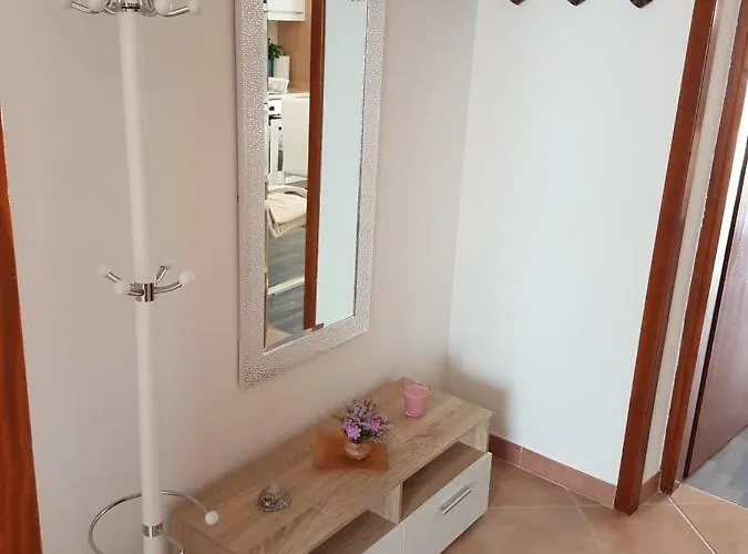 Apartment Dea Crveni Vrh